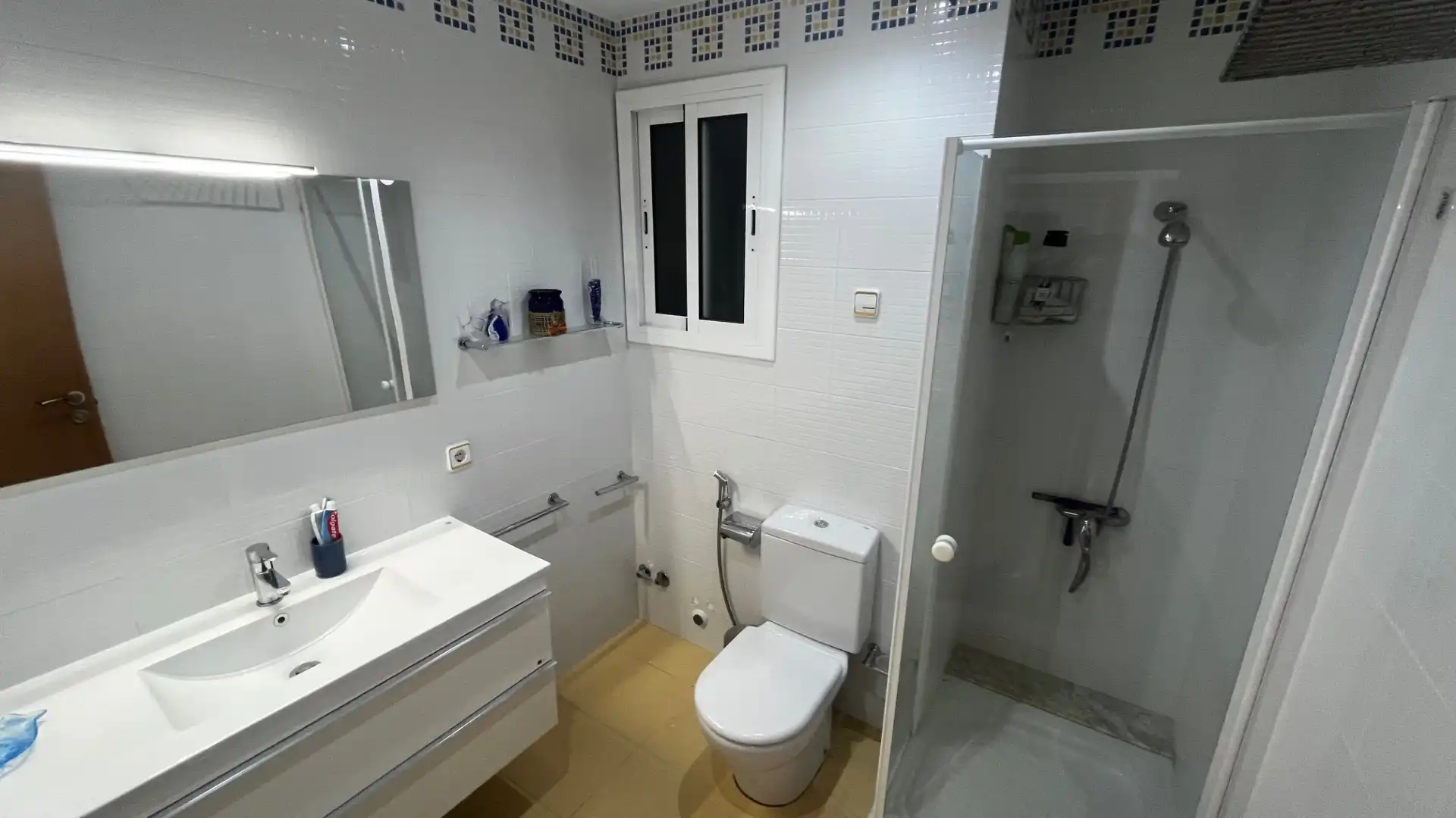 Badezimmer von Wohnungen zum Verkauf in Lloret de Mar mit Terrasse