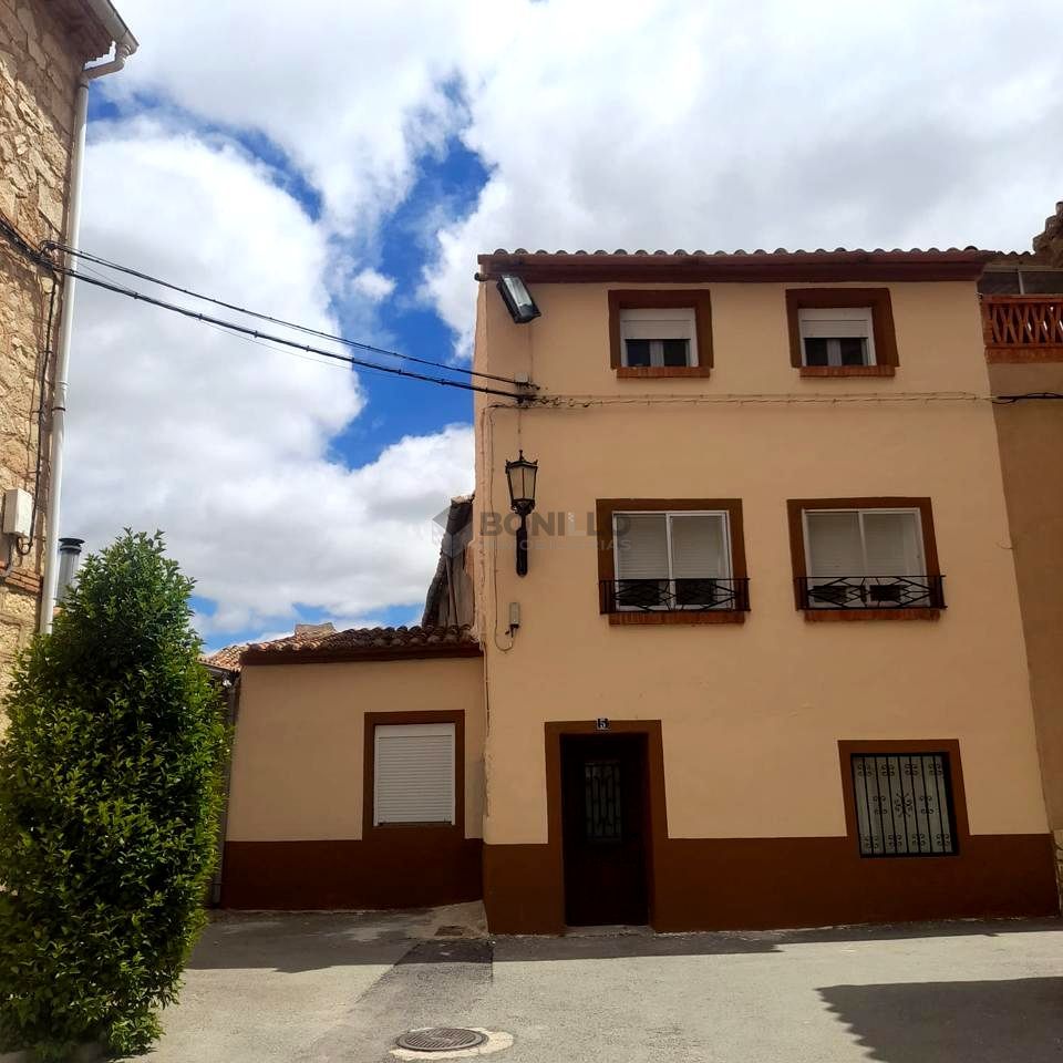 Exterior view of Country house to rent in Villarquemado  with Heating and Private garden