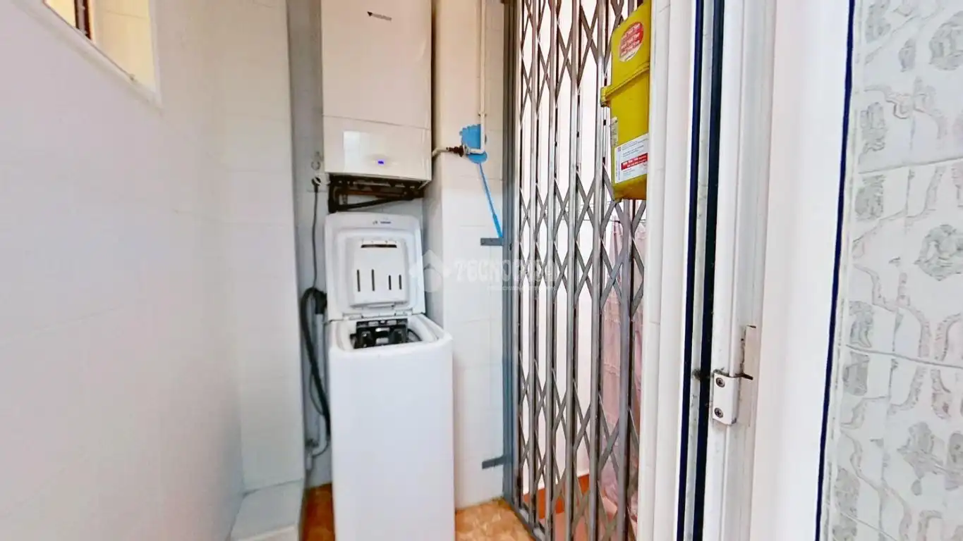 Piso en venta en Barcelona con Calefacción y Parquet