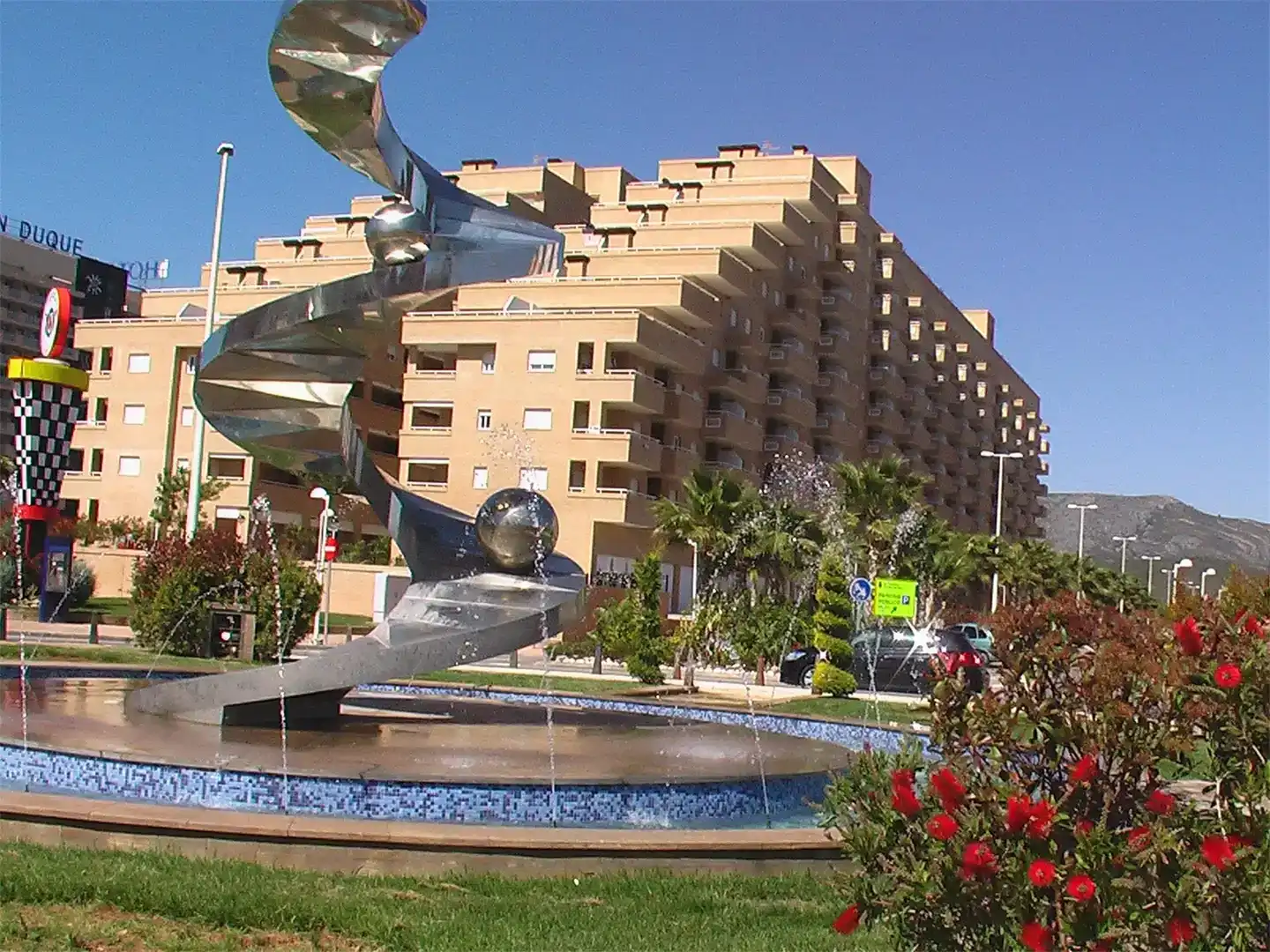 Vista exterior de Piso de alquiler en Oropesa del Mar / Orpesa con Aire acondicionado, Piscina y Amueblado