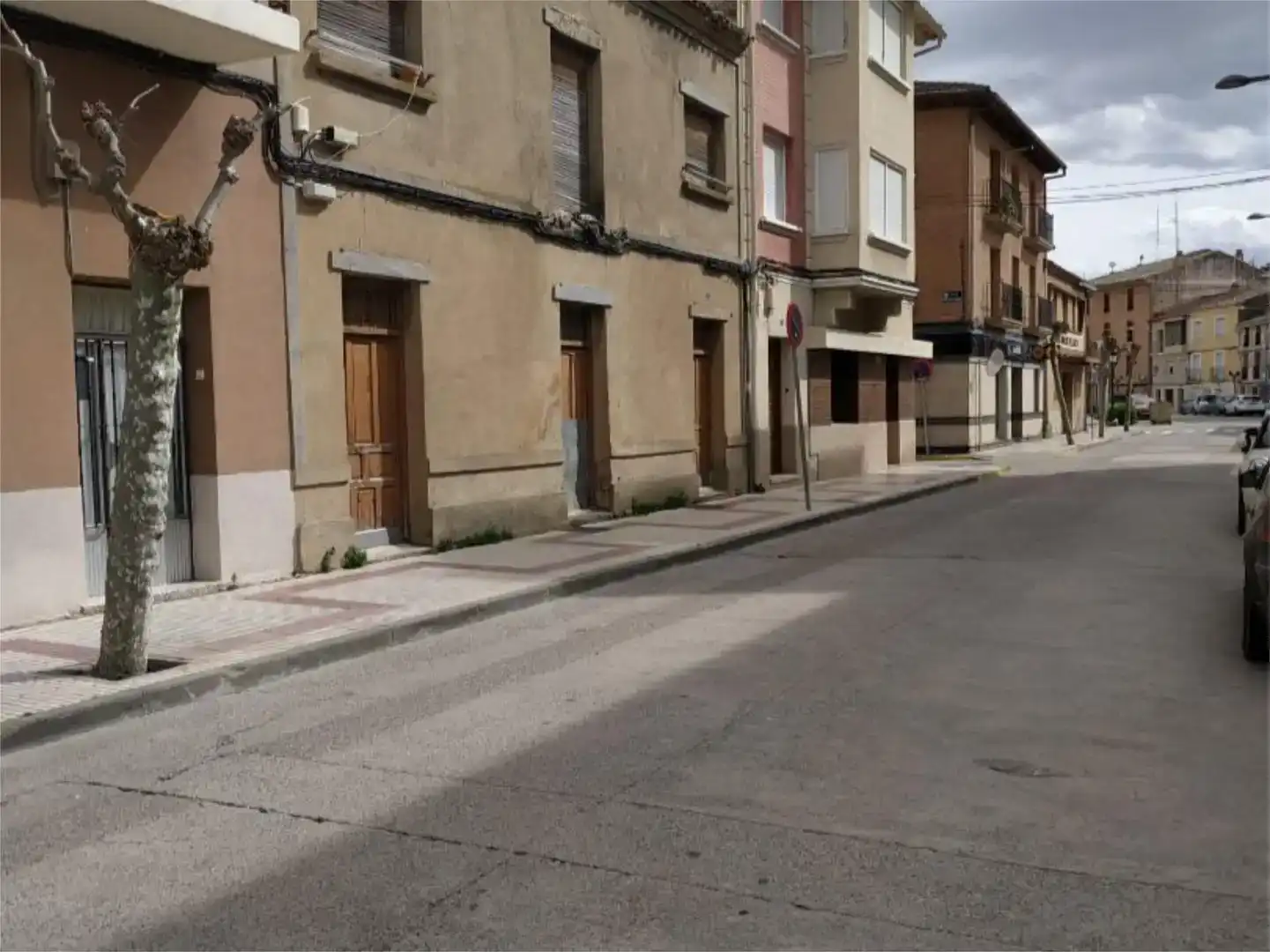 Vista exterior de Casa adosada en venda en Marcilla, Navarra
