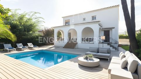 Exquisita Residencia en Benicàssim Confort Mediterráneo con Jardín y Terraza
