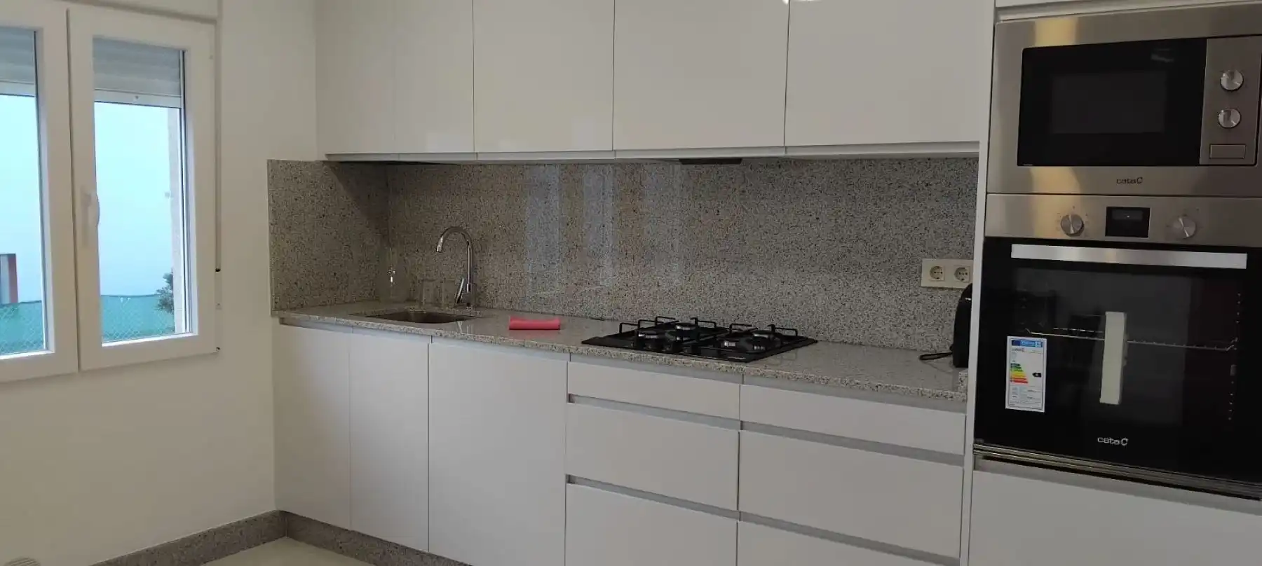 Kitchen of Houses for rent in Ribeira  with Private garden, Furnished and Oven