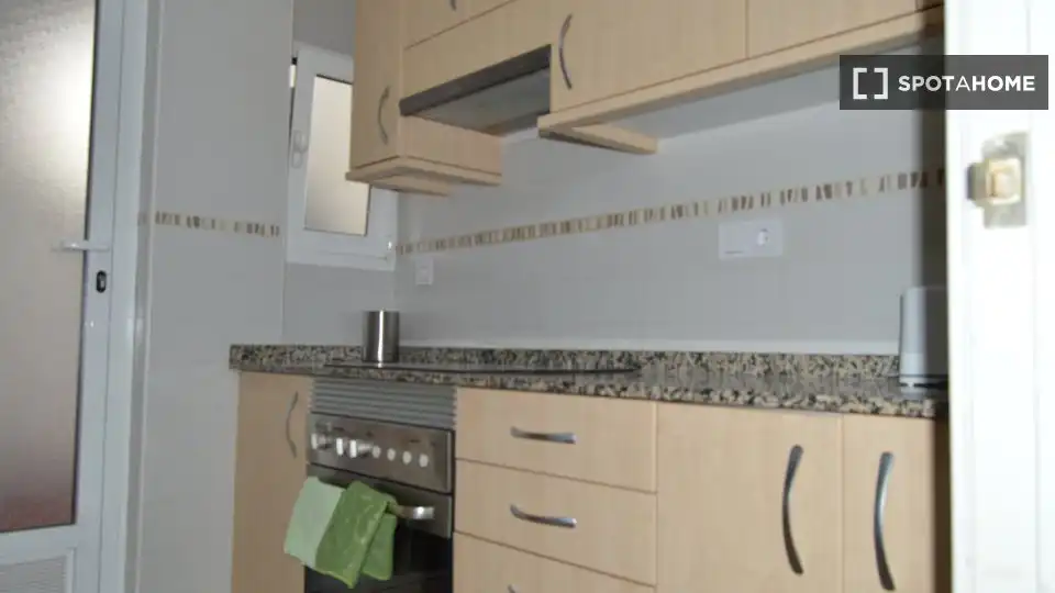 Cocina de Piso de alquiler en Valencia con Aire acondicionado, Calefacción y Amueblado
