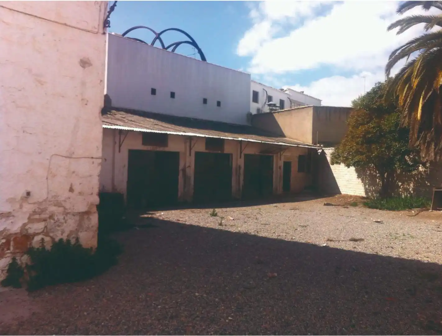 Außenansicht von Gebäude zum Verkauf in Baeza