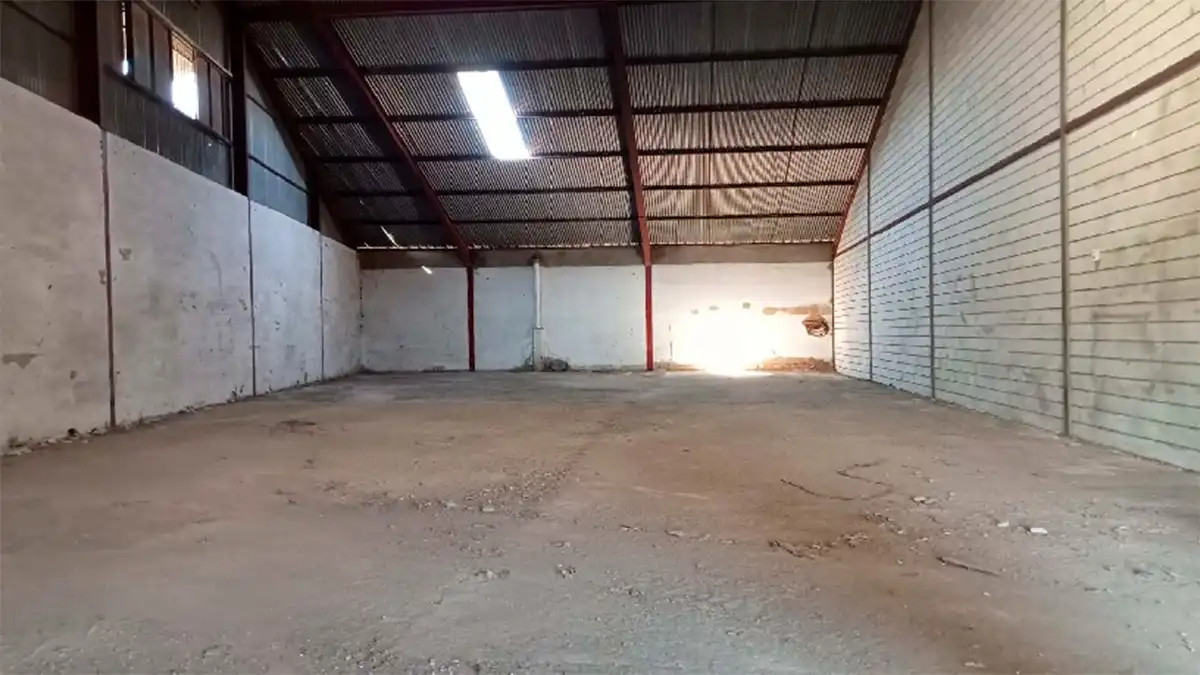 Vista exterior de Nave industrial en venta en Don Benito