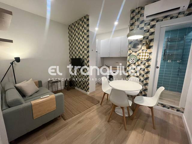 Piso en Alquiler en Calle Amparo en Embajadores - Lavapiés