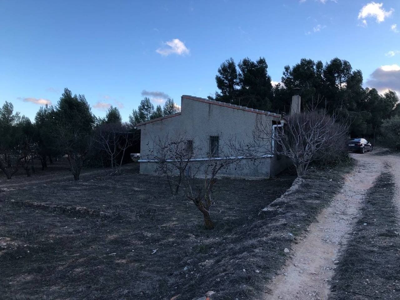 Casa o xalet en venda en Almansa amb Calefacció, Jardí privat i Traster