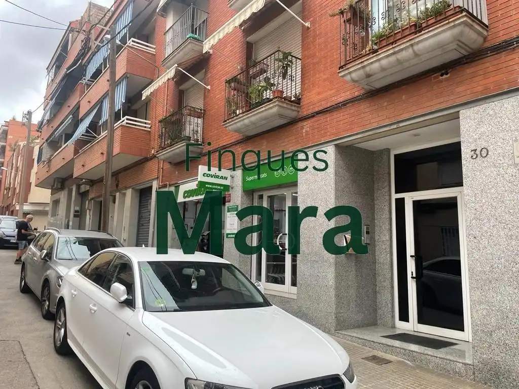 Local comercial en venda a Calle de l'Abat Escarré, imagen 15