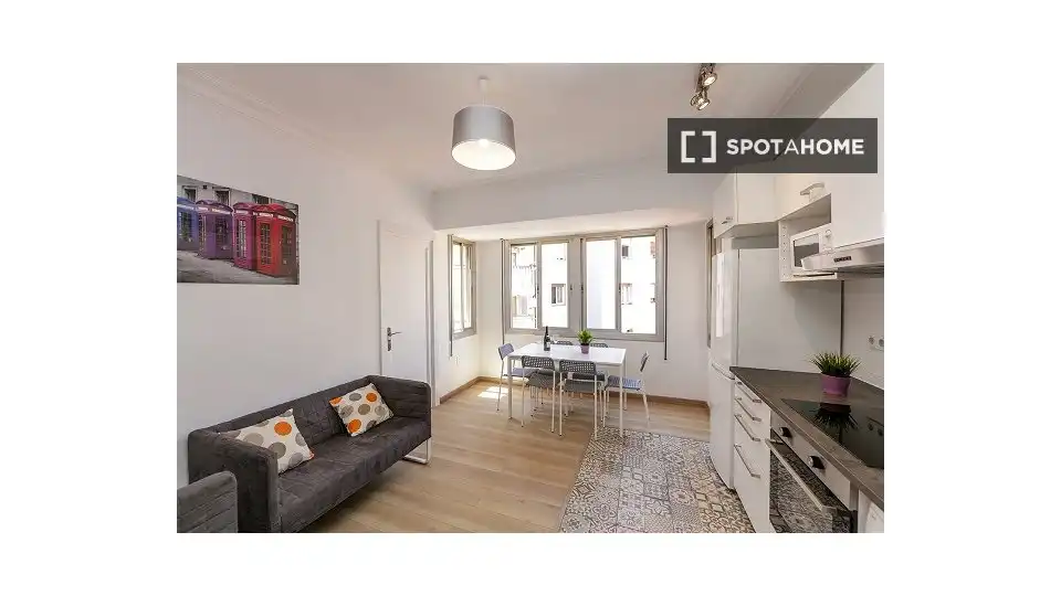 Exterior view of Flat for rent in Barcelona  with Air Conditioner, Heating and Furnished