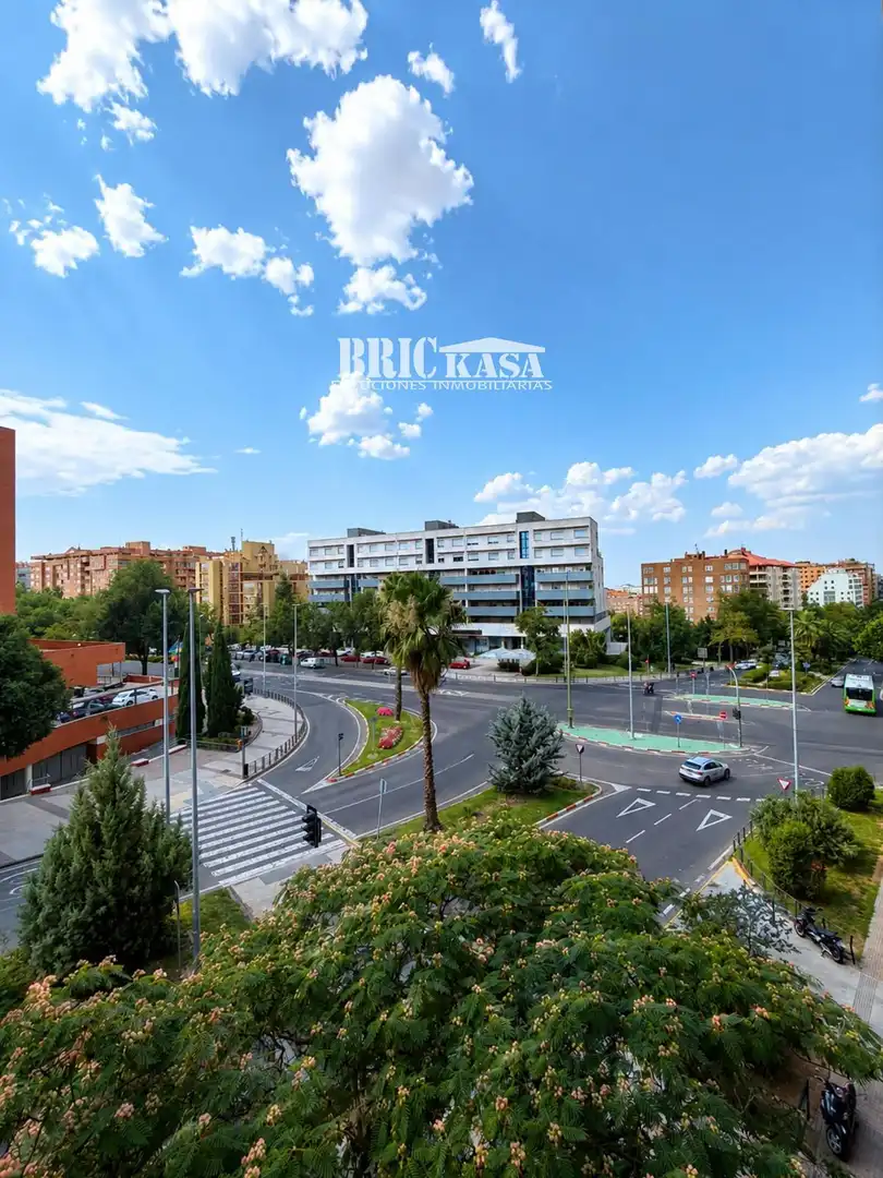 Vista exterior de Pis en venda en Cáceres amb Aire condicionat, Calefacció i Terrassa