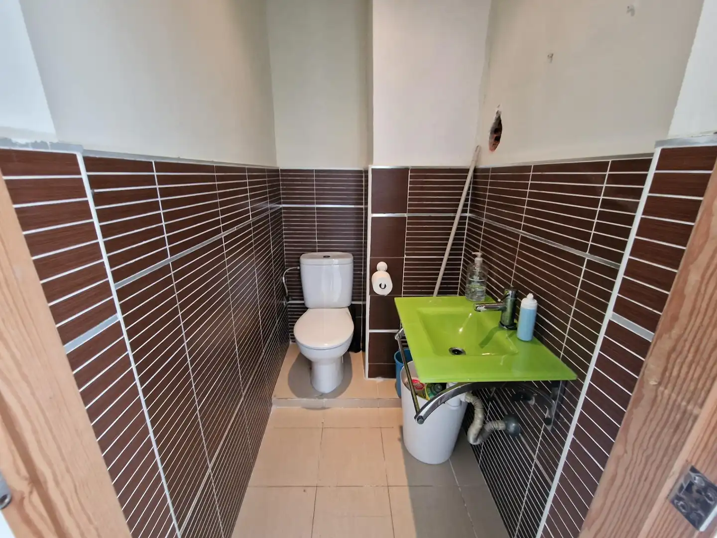 Bathroom of Commercial properties for sale in Águilas  with Air Conditioner