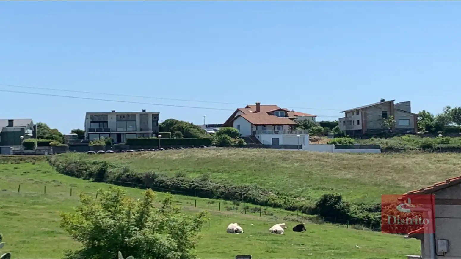 Einfamilien-Reihenhaus zum Verkauf in Piélagos mit Heizung, Privatgarten und Terrasse