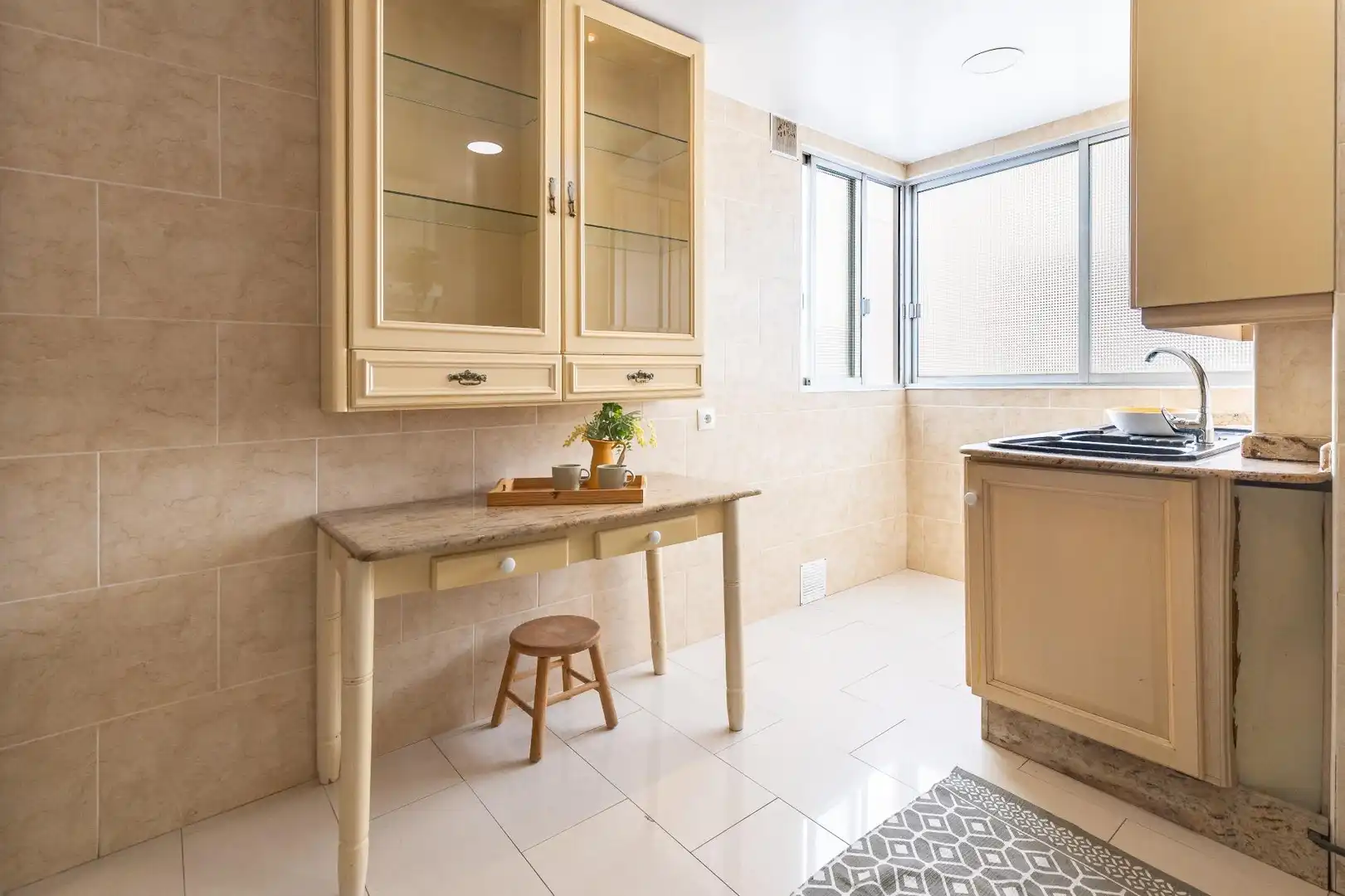 Kitchen of Flat for sale in Valencia  with Air Conditioner