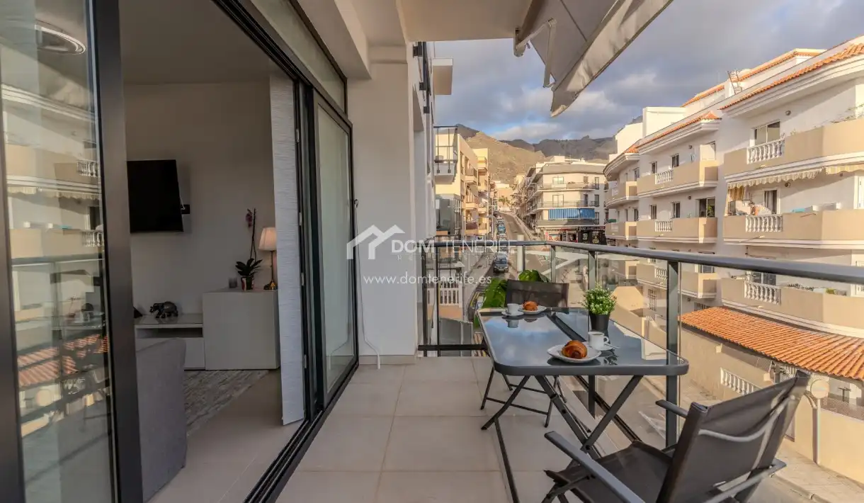 Terraza de Piso en venta en Adeje con Terraza, Trastero y Piscina