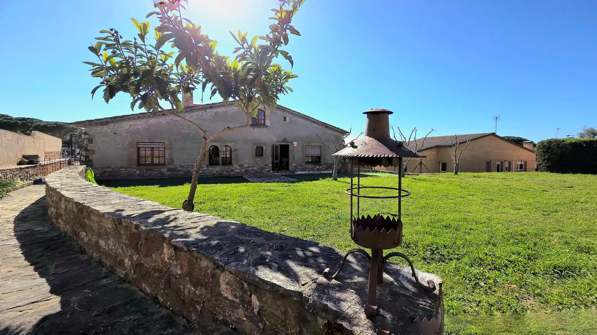 Chalet con jardín en venta en Sa Riera - Sa Fontansa
