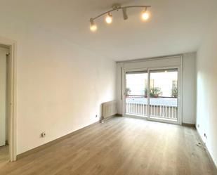 Sala d'estar de Pis de lloguer en Sant Feliu de Llobregat amb Calefacció, Parquet i Terrassa