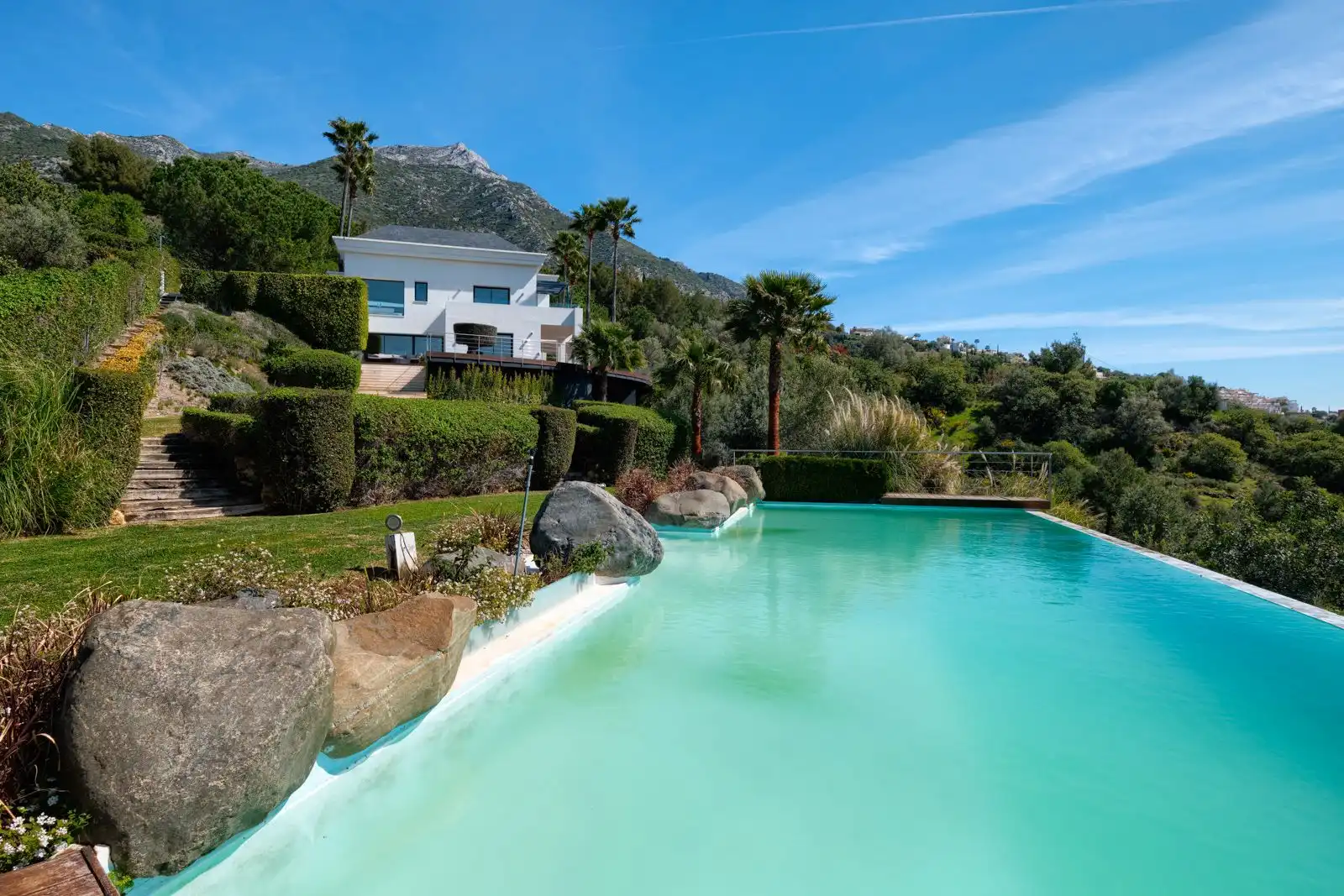Jardín de Casa o chalet en venta en Istán con Aire acondicionado, Jardín privado y Terraza
