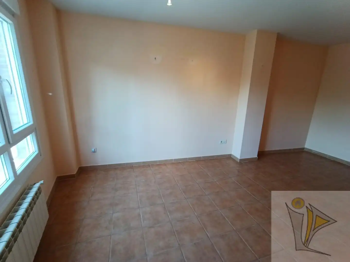 Flat for sale in Navalagamella