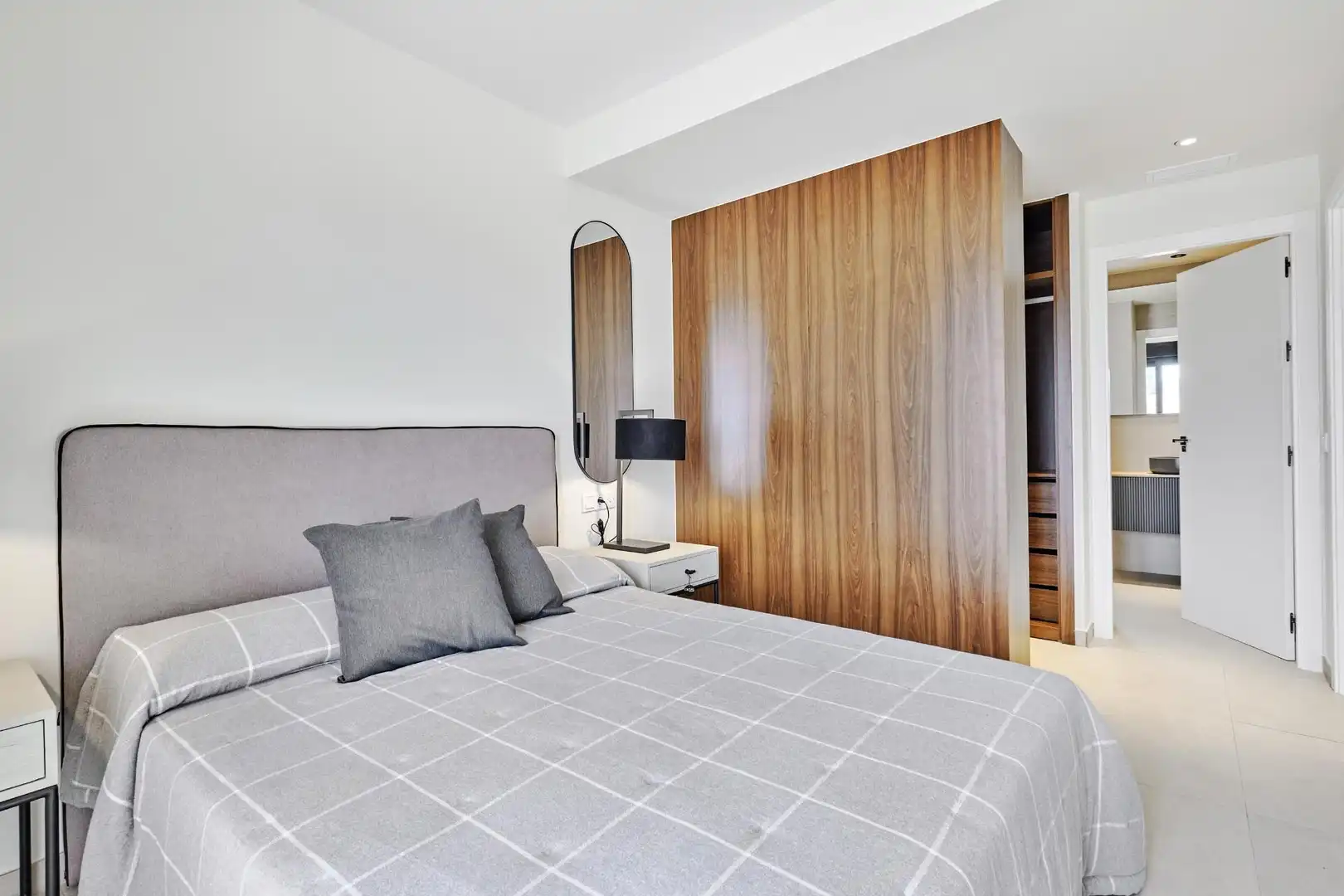 Habitación de Ático en venta en Torrevieja con Aire acondicionado, Calefacción y Jardín privado