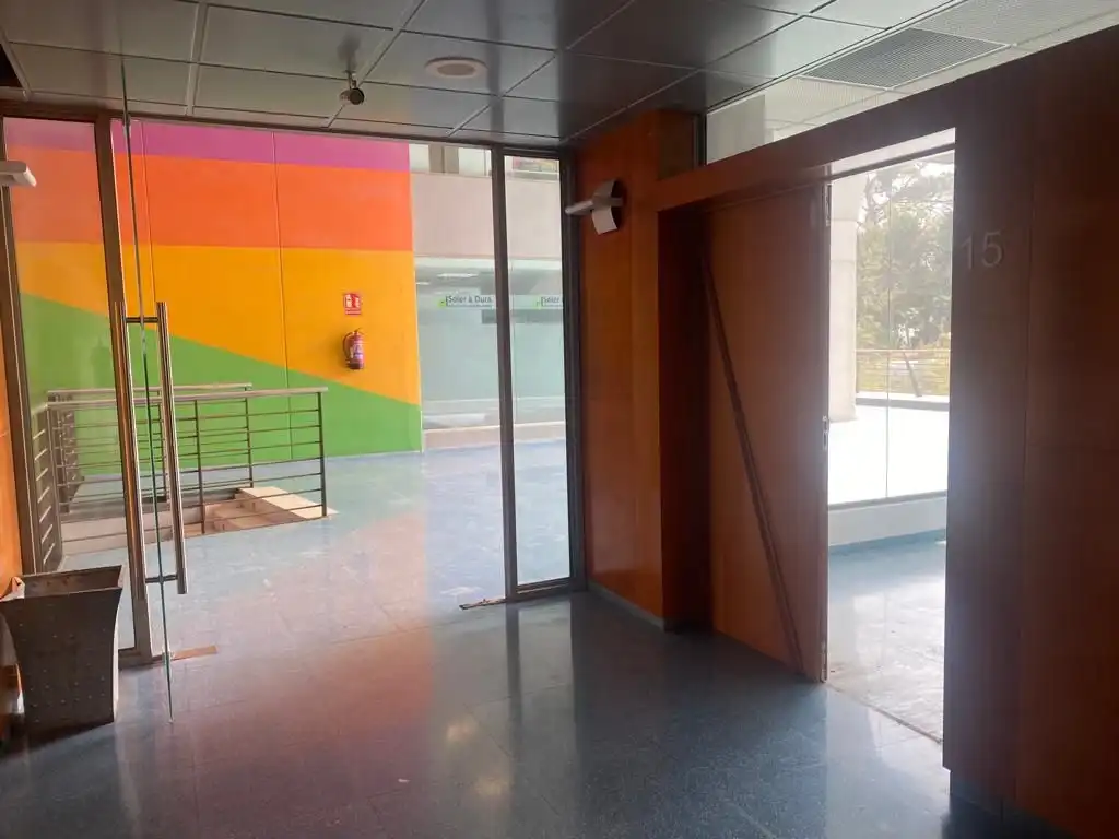 Office space with lift to rent in Carrer Poniente, imagen 5