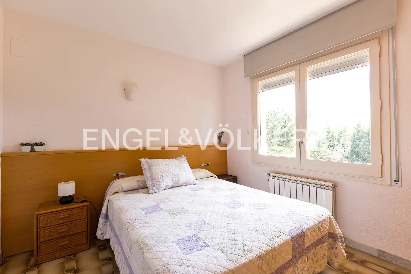 Bedroom of Houses for sale in Roda de Berà  with Air Conditioner, Heating and Private garden