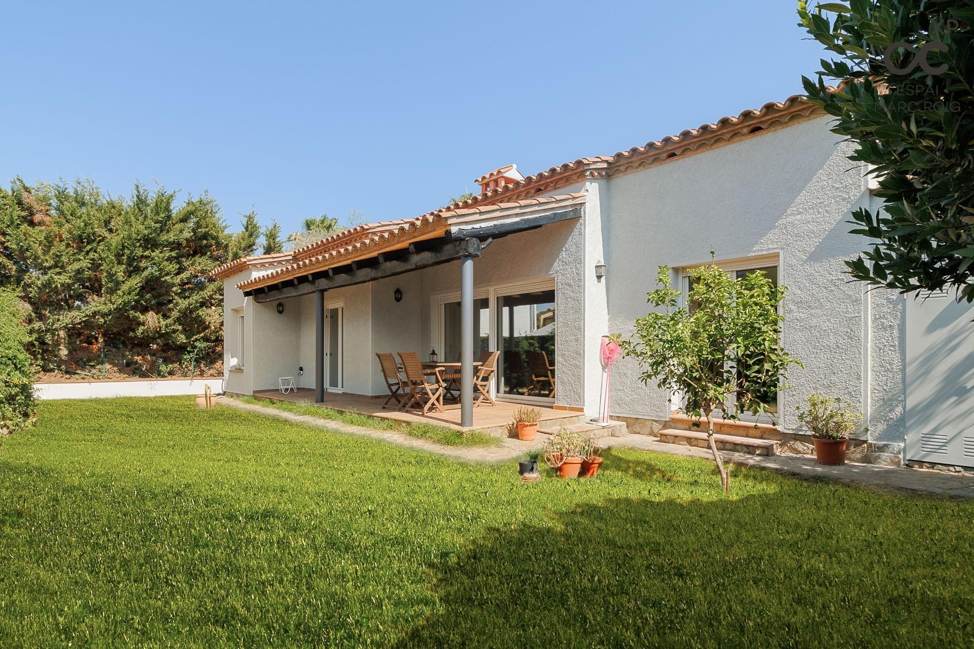 Garden of House or chalet for sale in Torroella de Fluvià  with Air Conditioner, Heating and Private garden