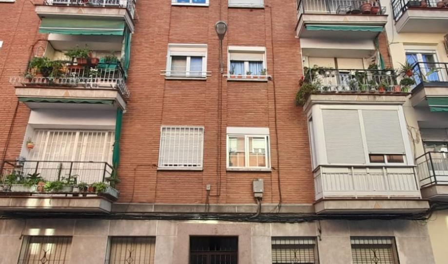 Foto 1 de Pis en venda a C/ Victorino Bayo, Villaverde Alto, Madrid