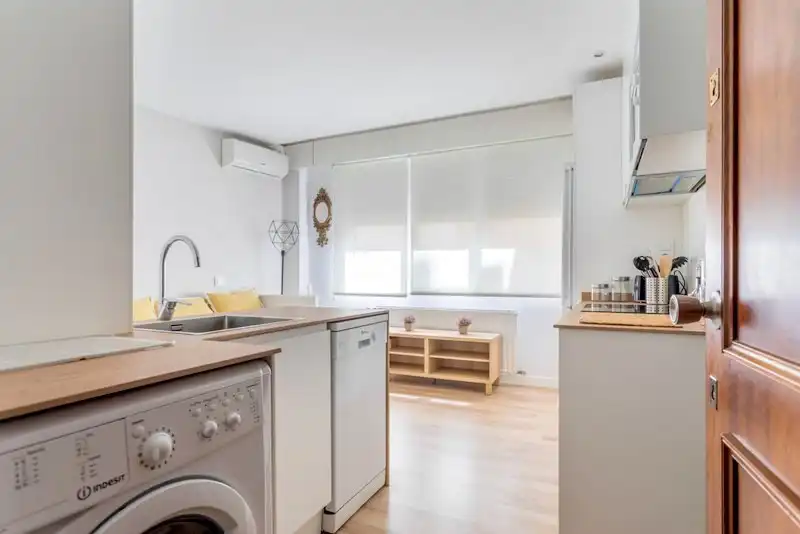 Küche von Wohnung zur Miete in Madrid mit Klimaanlage und Möbliert