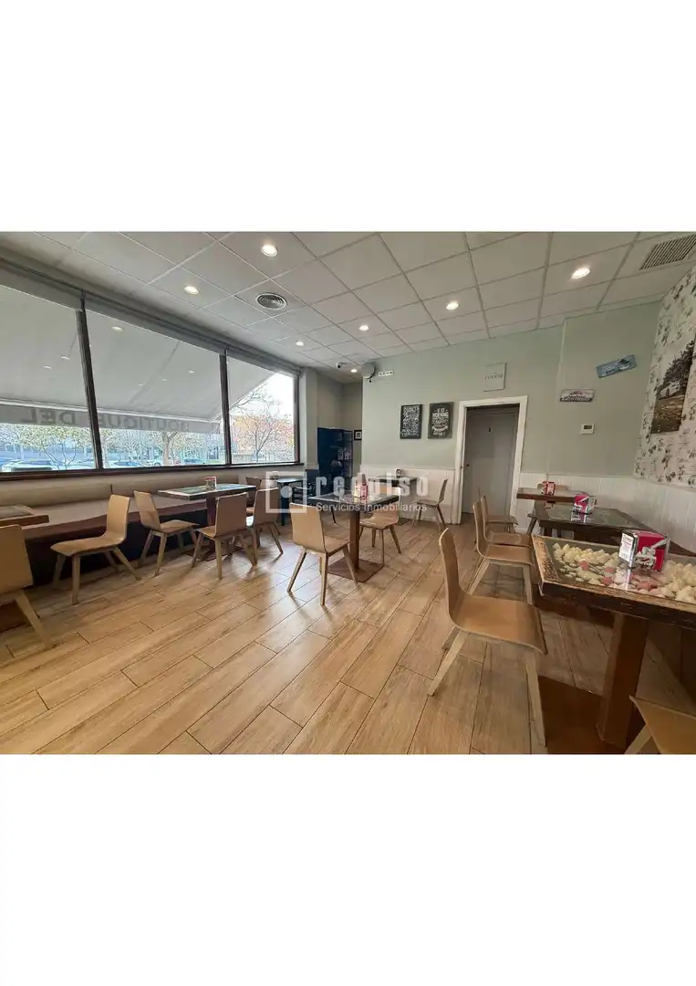 Local de alquiler en Torrejón de Ardoz con Parquet