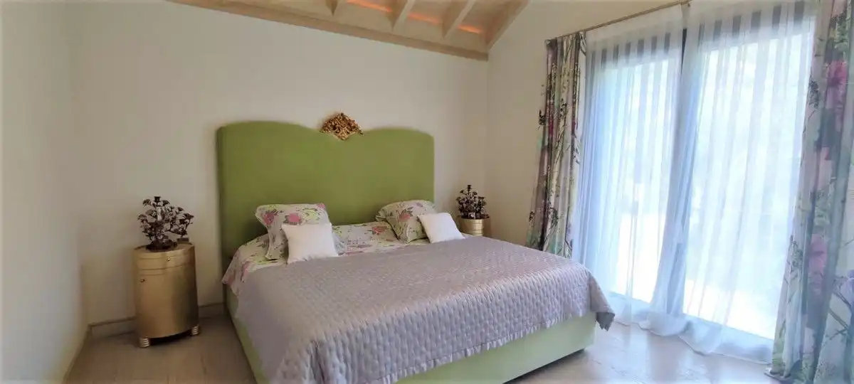 Habitación de Casa o chalet en venta en Benahavís con Aire acondicionado, Jardín privado y Terraza