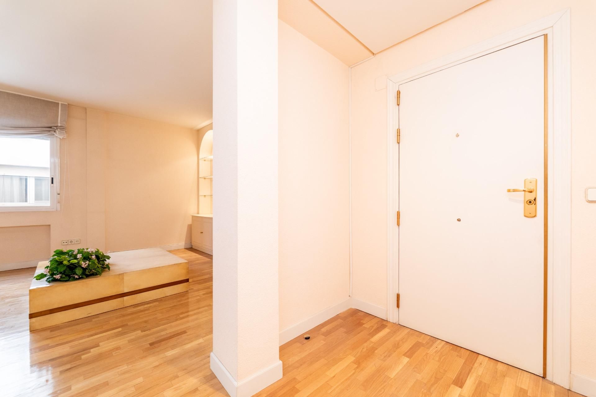 Piso en venta en  Madrid Capital con Aire acondicionado