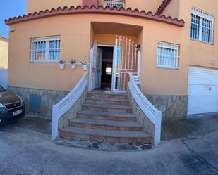 Exterior view of House or chalet for sale in Vinaròs  with Air Conditioner, Heating and Private garden