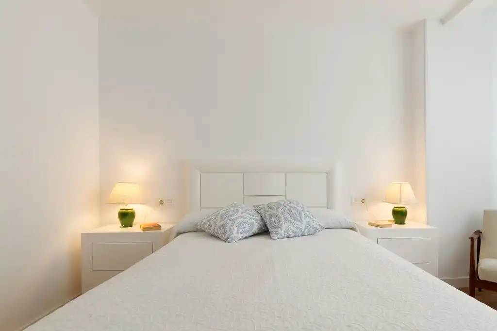 Habitación de Piso de alquiler en Donostia - San Sebastián  con Aire acondicionado, Amueblado y TV