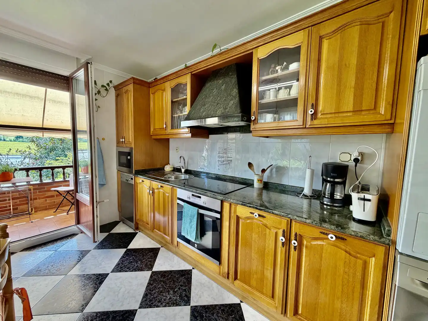 Cocina de Casa o chalet en venta en Ribamontán al Monte con Calefacción, Jardín privado y Terraza