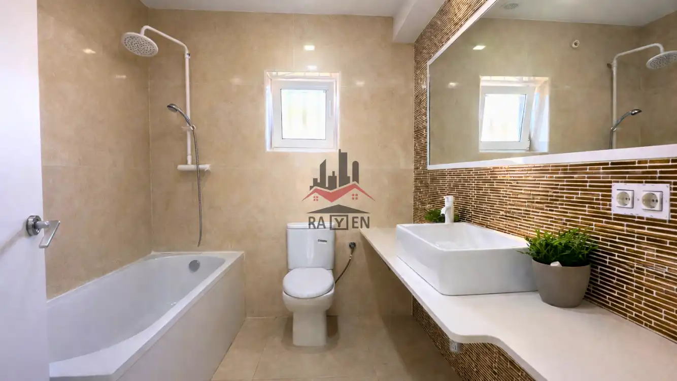 Casa adosada en venta en d'Olot, Vilafant