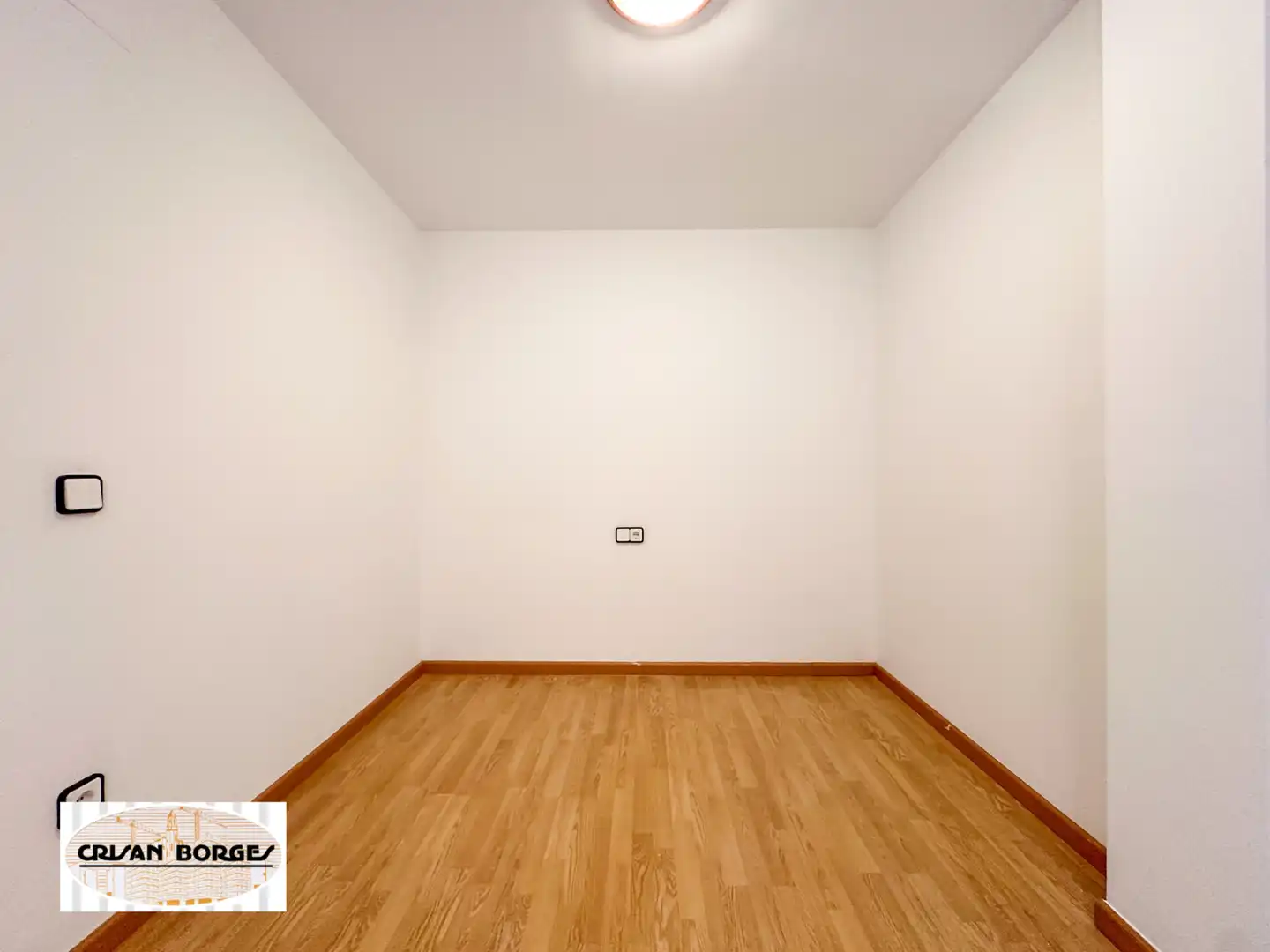 Flat for sale in Reus  with Air Conditioner, Private garden and Parquet flooring