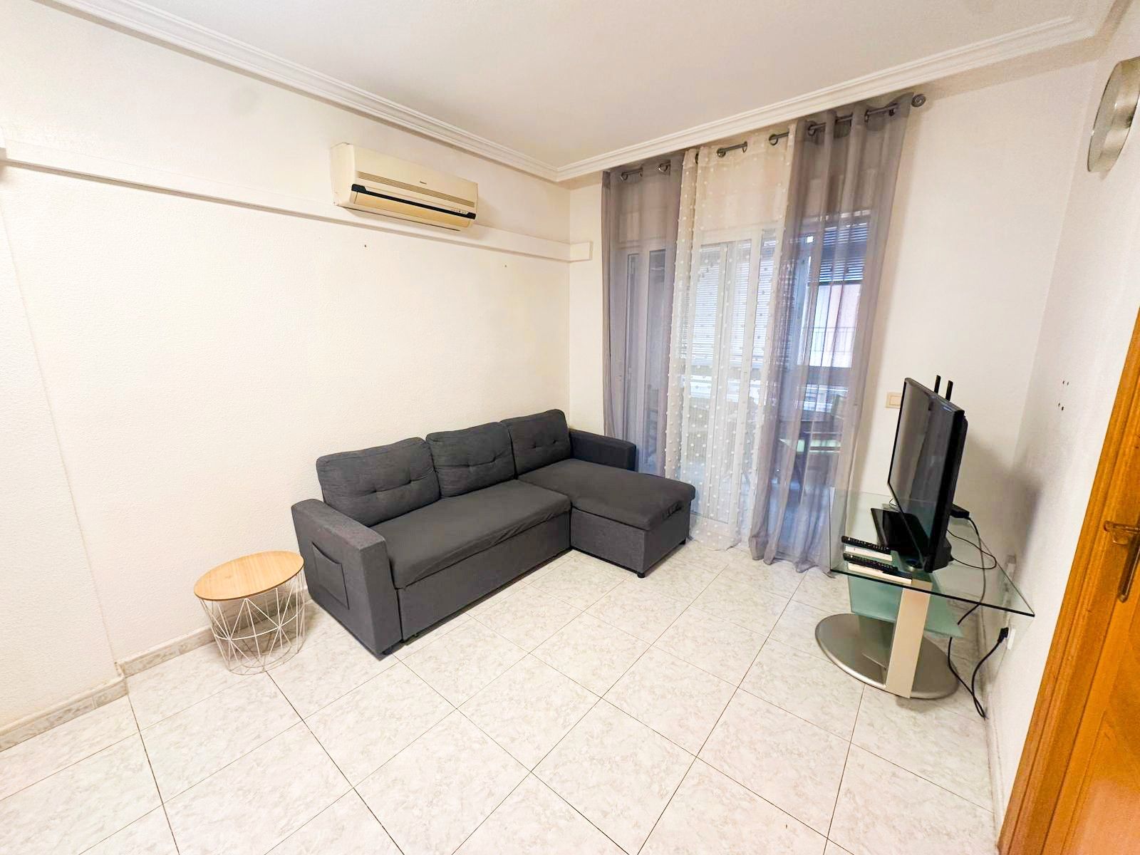 Living room of Apartment for sale in Torrevieja  with Air Conditioner, Heating and Terrace