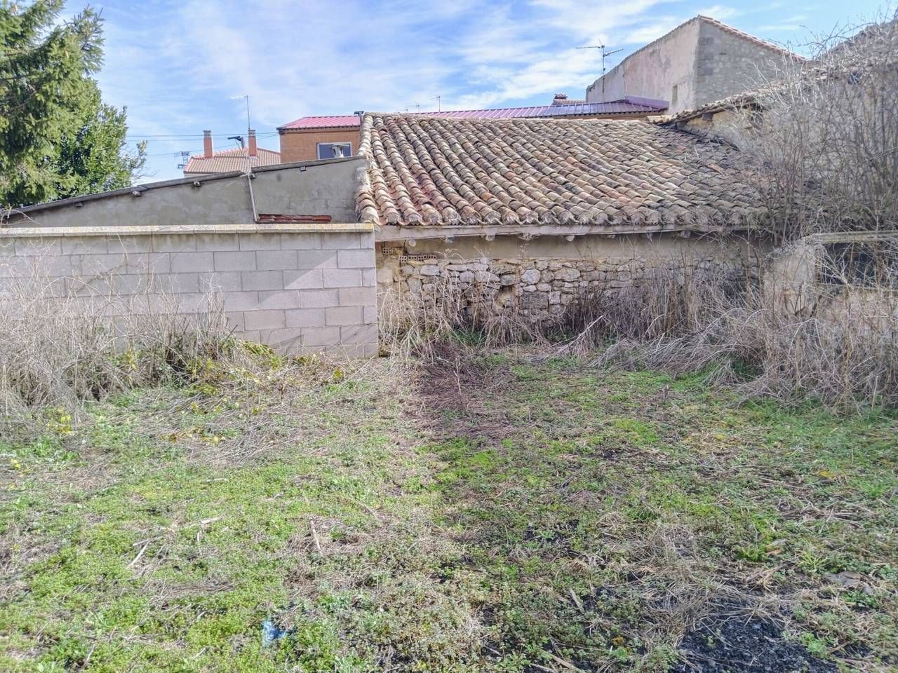 Finca rústica en venda en Alfoz de Quintanadueñas amb Jardí privat i Moblat