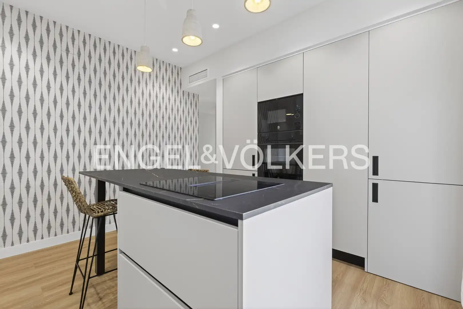 Kitchen of Flat for sale in Sevilla  with Heating, Parquet flooring and Terrace