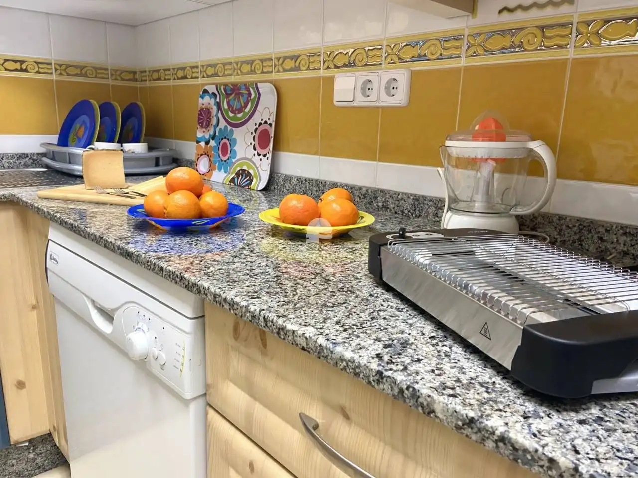 Küche von Wohnung zur Miete in Vélez-Málaga mit Klimaanlage, Terrasse und Möbliert