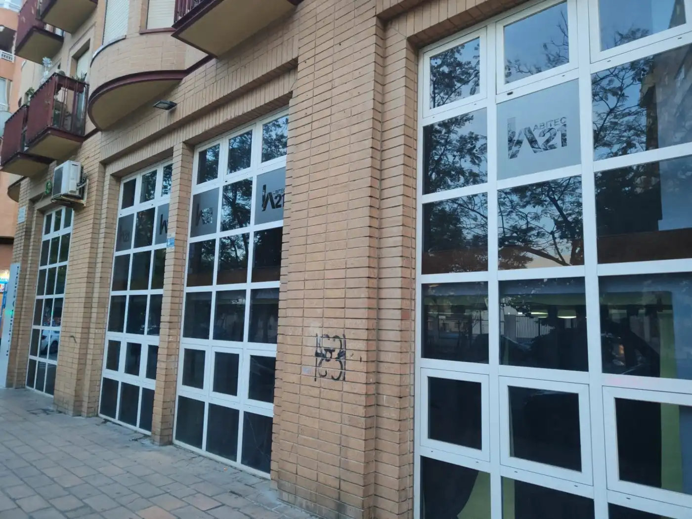 Gewerbefläche zum Verkauf in Avenida pintor baeza, imagen 2