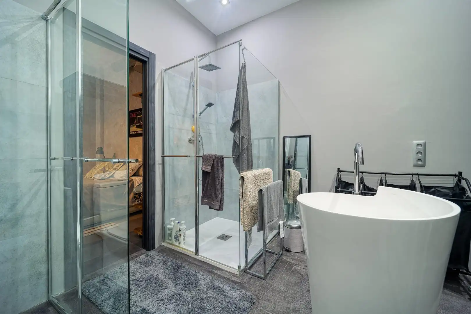Baño de Planta baja de alquiler en Majadahonda con Aire acondicionado, Calefacción y Jardín privado
