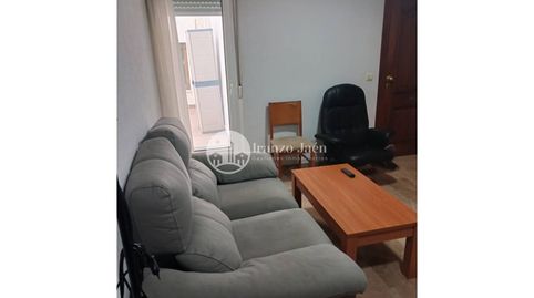 Foto 2 de Apartament de lloguer a Calle Adarves Bajos, San Ildefonso - Catedral, Jaén Capital