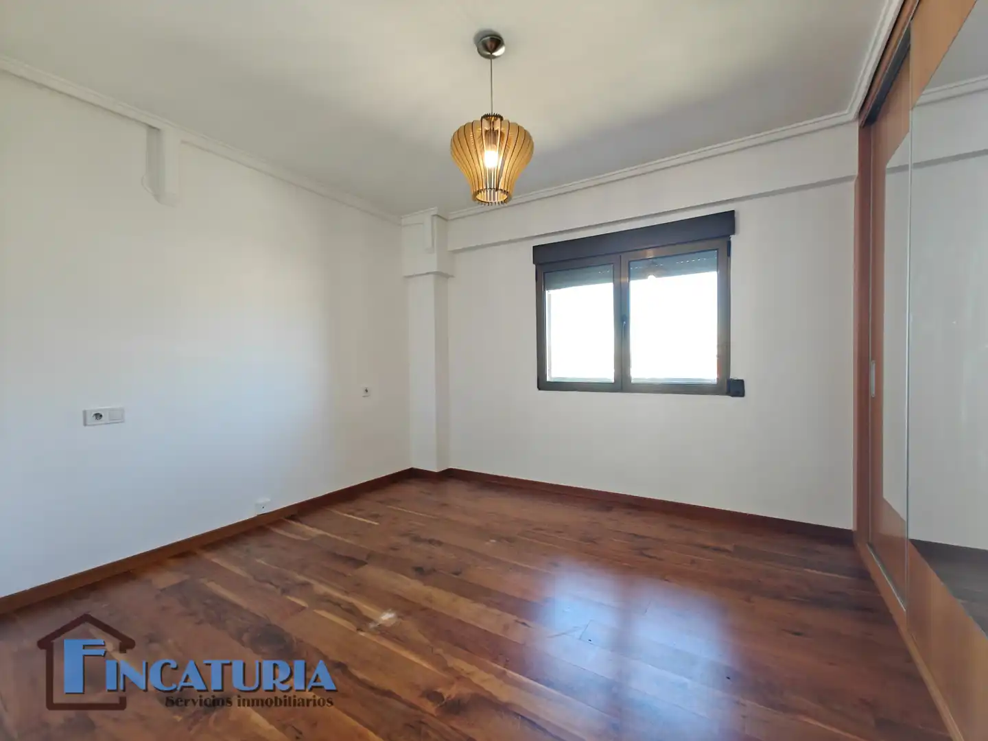 Habitación de Piso en venta en Valencia con Aire acondicionado, Parquet y Balcón