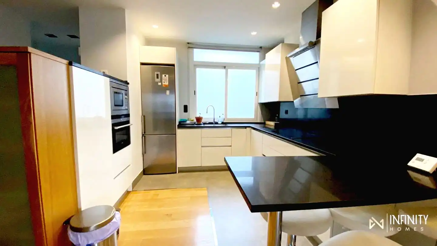 Cocina de Piso de alquiler en Bilbao  con Calefacción, Terraza y Balcón