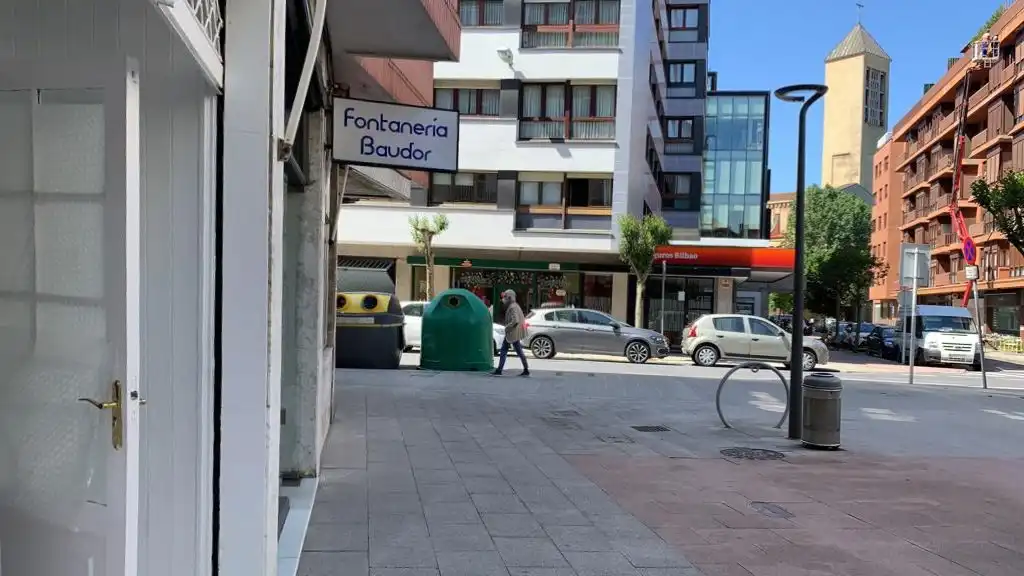 Business premises for sale in Andres Larrazabal Kalea, imagen 13