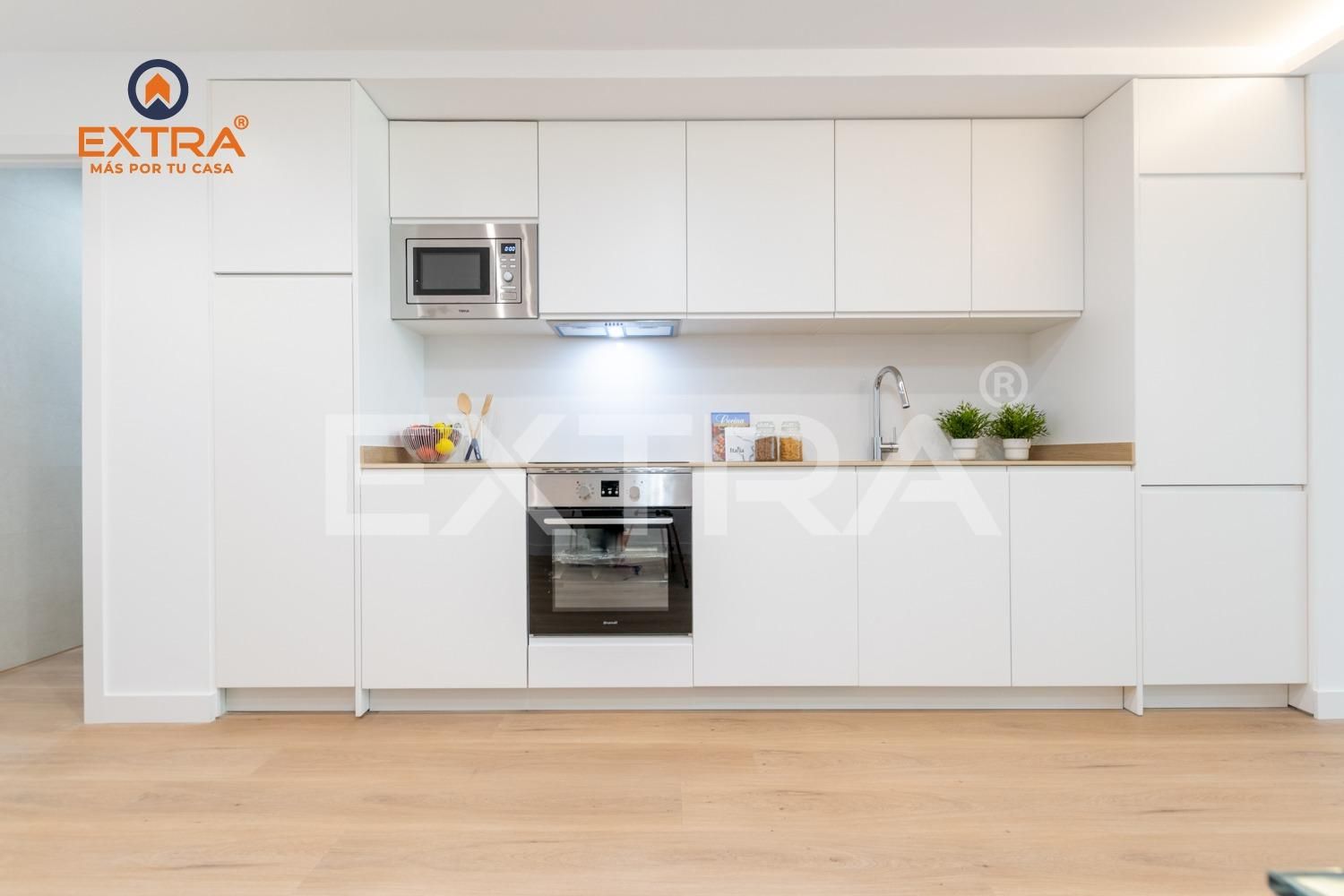 Kitchen of Flat for sale in  Madrid Capital  with Air Conditioner and Heating