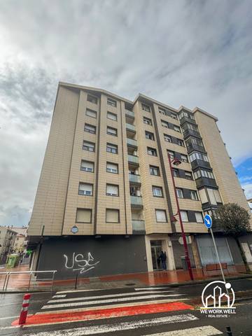 Piso en Venta en Buen Pastor Kalea, 54 en Lutxana - Llano