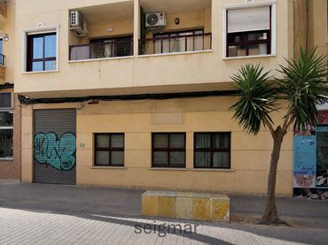 Gewerbefläche zum Verkauf in Calle Caballero de Rodas